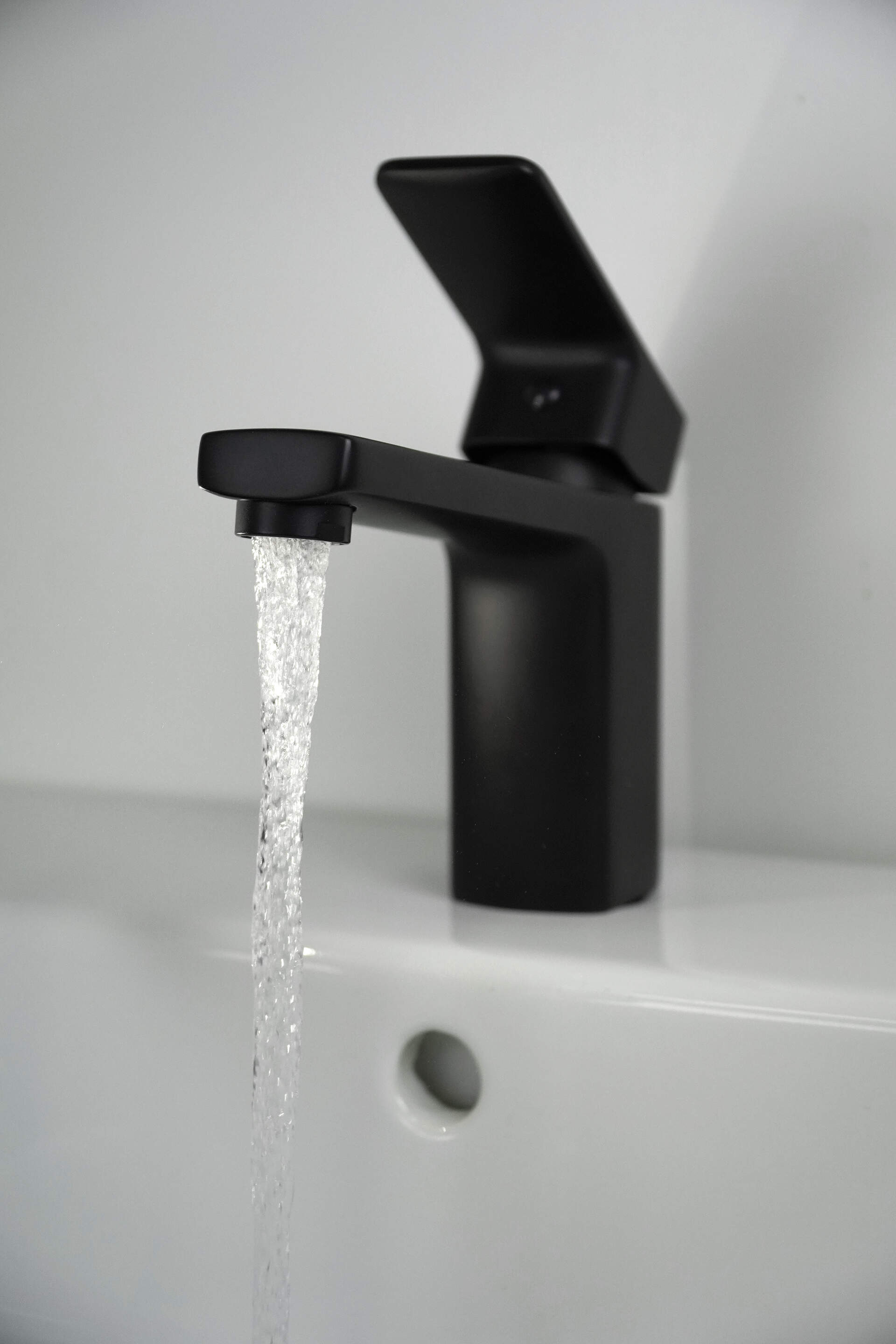 MARO Washbasin tap nero BLO_N20M Deante